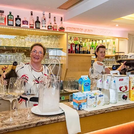 Ristorante Lewald Otel Bolzano